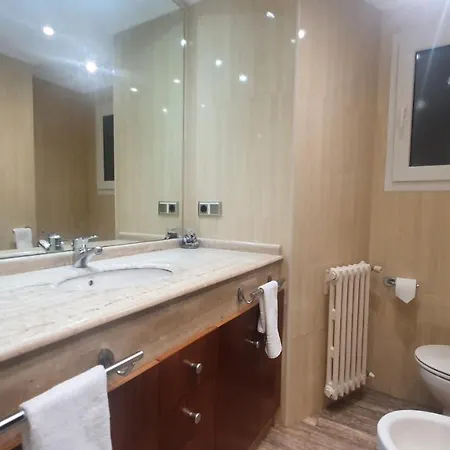 Appartamento Qhawana Begona - Pisazo Con Garaje, Wifi En Begona - Vut-3633-as Gijón